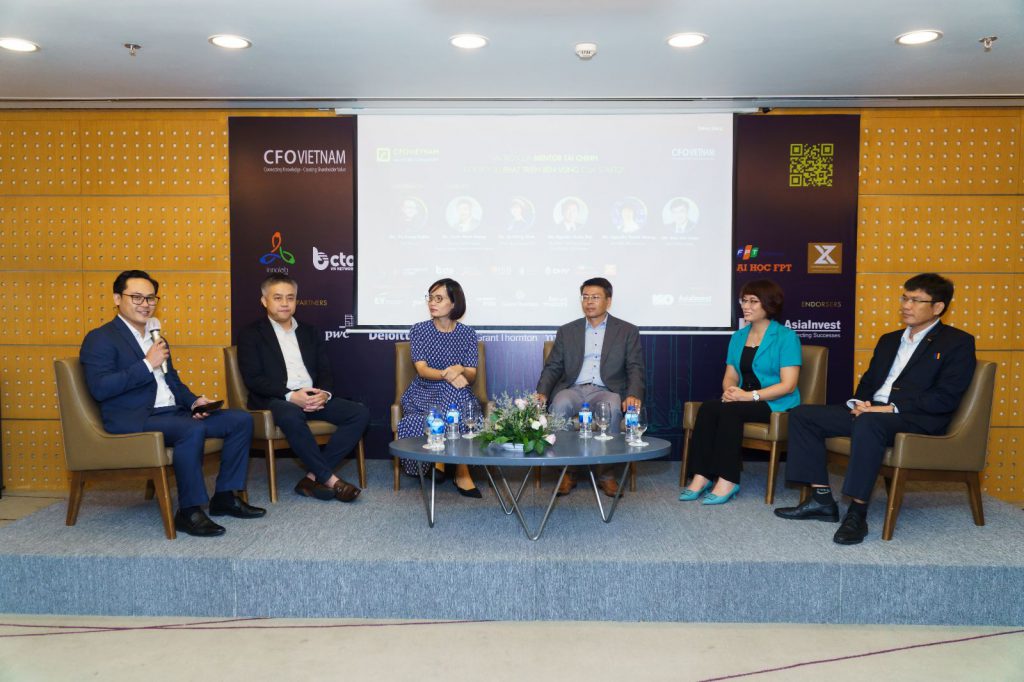 Launching ceremony of CFO Vietnam Mentors Community, connecting financial experts with startups, universities and startup ecosystems