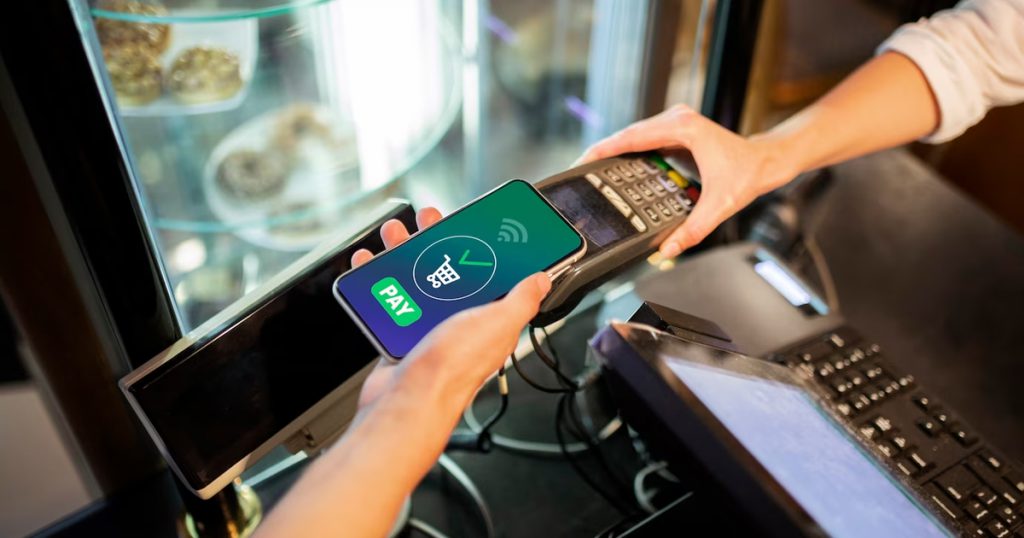 Hóa đơn trên 5 triệu phải chuyển khoản?