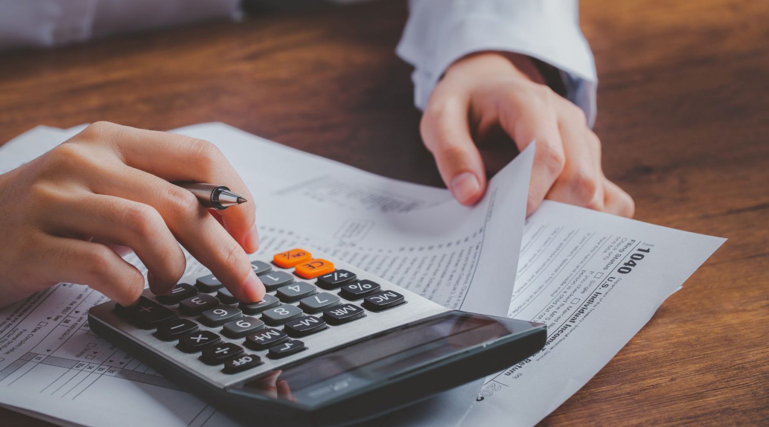 What is a Reduction Adjustment Invoice? Invoice Process and How to ...