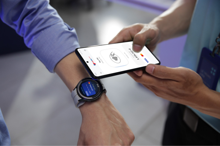 Thanh toán không tiếp xúc & Touchless Invoice Processing – Hai trụ cột giảm ma sát trong tài chính số 5 thanh-toan-khong-tiep-xuc 5